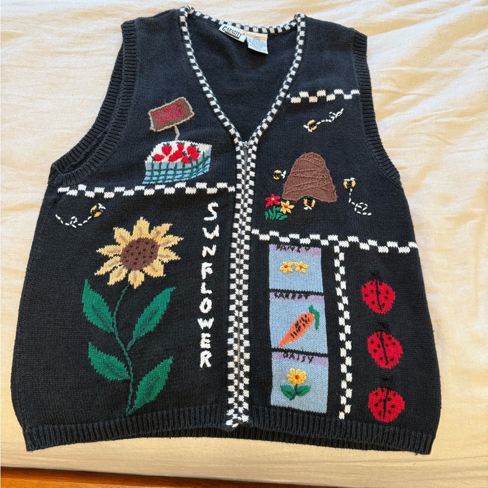 Sunflower Vintage Knitted Vest with Colorful Embroidery